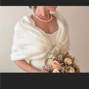 Handmade wool bridal scarf/shrug, only worn on e